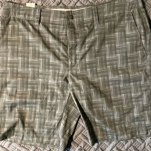 Two pairs of shorts - Callaway & Walter Hagen.